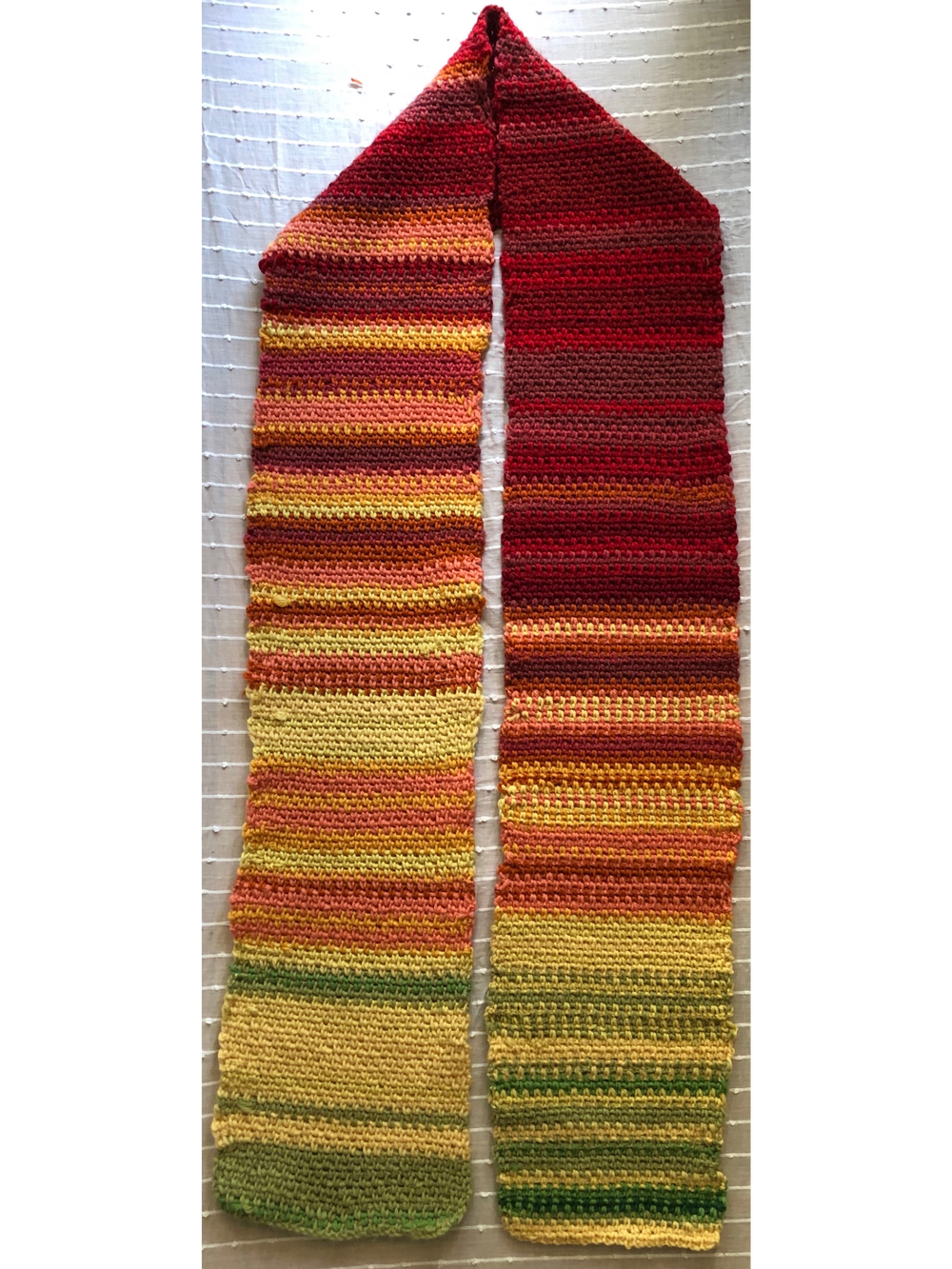 Scarf representing the daily temperatures of Davis throughout the year