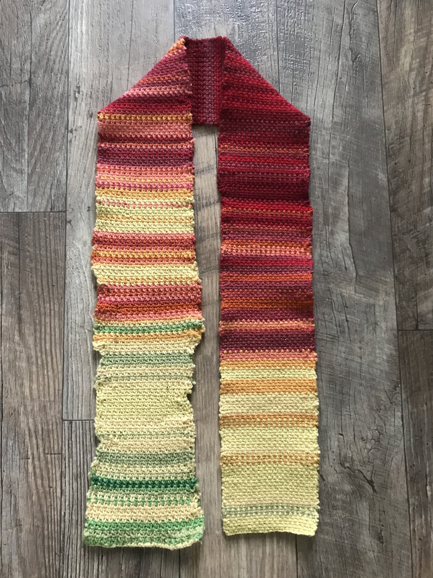 Scarf representing the daily temperatures of Davis throughout the year